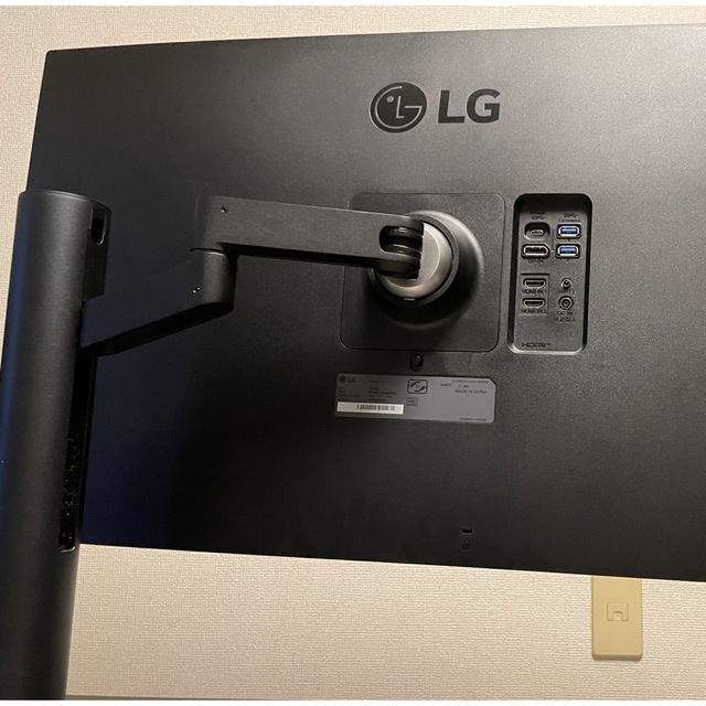 LG 32UN880-B 32インチ 4kモニター IPSパネル - ディスプレイ