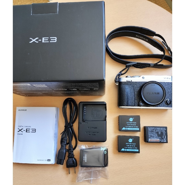 富士フイルム  X-E3 美品 ミラーレス