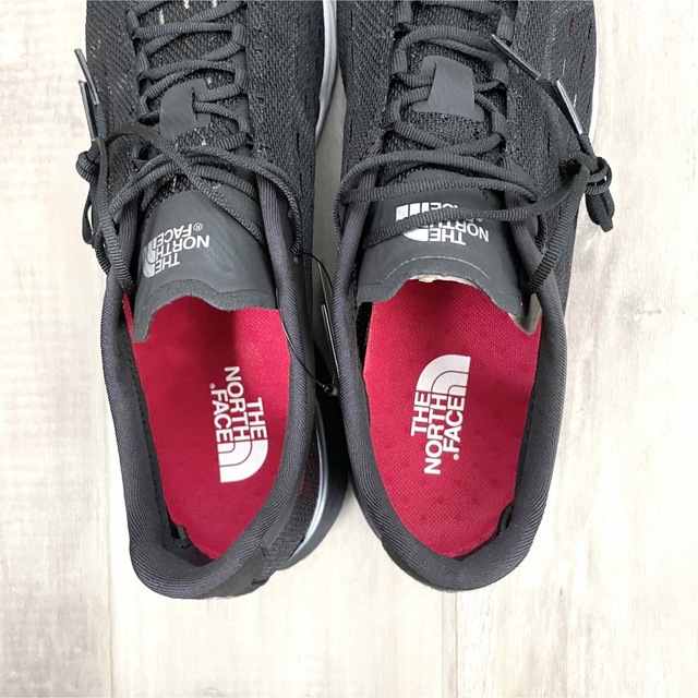 【新品・未使用】ザノースフェイス ピナクルレーサー スニーカー 黒 27.5
