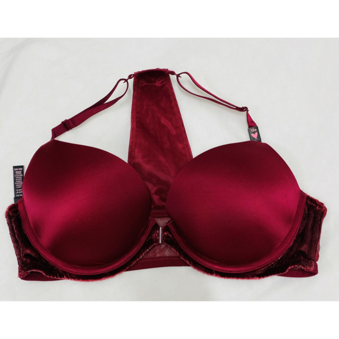 Victoria's Secret(ヴィクトリアズシークレット)の新品未使用　Victoria’s Secret プッシュアップブラジャー レディースの下着/アンダーウェア(ブラ)の商品写真