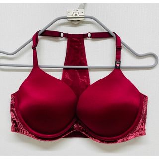 ヴィクトリアズシークレット(Victoria's Secret)の新品未使用　Victoria’s Secret プッシュアップブラジャー(ブラ)