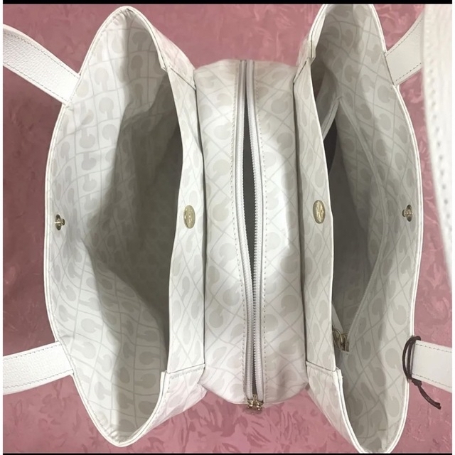 GHERARDINI(ゲラルディーニ)のゲラルディーニ　バッグ　SOFTY ソフティ　GH0223 白 レディースのバッグ(トートバッグ)の商品写真