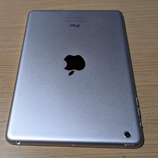 Apple(アップル)の《美品》 iPad mini 1 Wi-Fi Apple アップル アイパッド スマホ/家電/カメラのPC/タブレット(タブレット)の商品写真