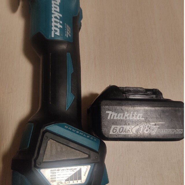 Makita(マキタ)の（じゅん様） makita マキタ 18V 100mm 充電式ディスクグラインダ スポーツ/アウトドアの自転車(工具/メンテナンス)の商品写真