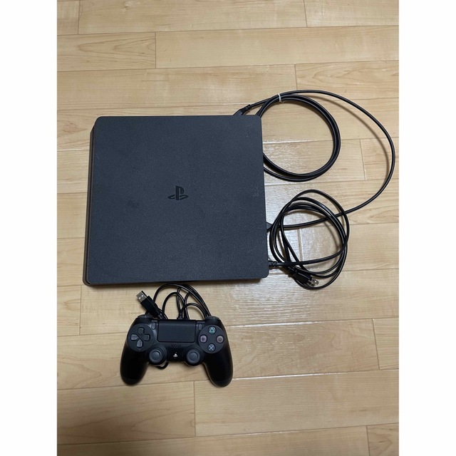 SONY(ソニー)の【NDY様専用】PlayStation 4 本体 500GB エンタメ/ホビーのゲームソフト/ゲーム機本体(家庭用ゲーム機本体)の商品写真