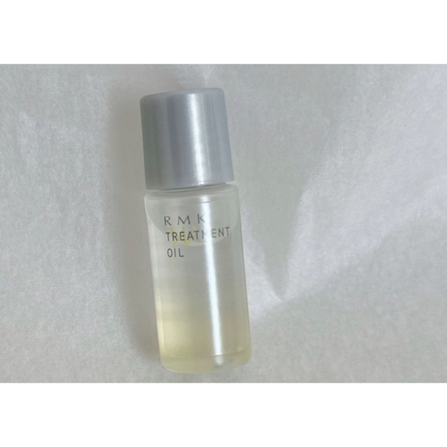 RMK(アールエムケー)の【最終値下げ】RMK Wトリートメントオイル 5ml サンプル コスメ/美容のヘアケア/スタイリング(オイル/美容液)の商品写真