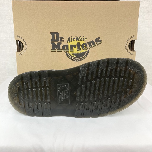 Dr.Martens(ドクターマーチン)の即購入OK！即日発送！！23cm UK4 ドクターマーチン　グリフォン　パテント レディースの靴/シューズ(サンダル)の商品写真