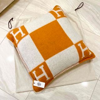 エルメス HERMES ブリッド・ドゥ・ガラ インテリア マルチカラー クッション ウール/カシミヤ オレンジ/ブルー 未使用