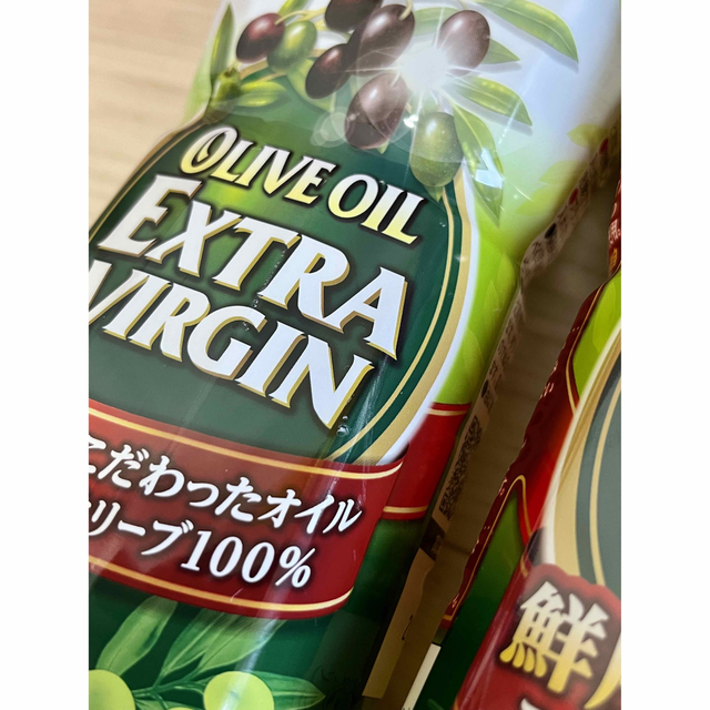 味の素(アジノモト)の【2本】AJINOMOTO オリーブオイルエクストラバージン600g 食品/飲料/酒の食品(調味料)の商品写真