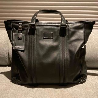 トゥミ(TUMI)のTUMI Jarvis トートバッグ　オールレザー(トートバッグ)