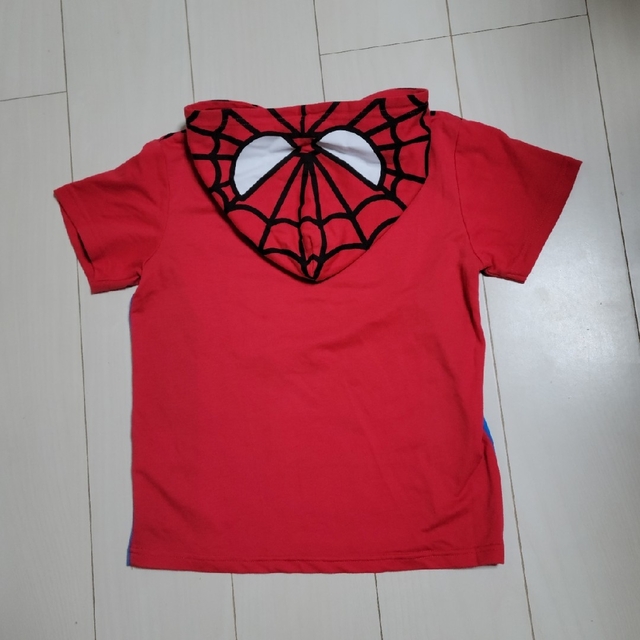 スパイダーマン Tシャツ   140cm キッズ/ベビー/マタニティのキッズ服男の子用(90cm~)(Tシャツ/カットソー)の商品写真