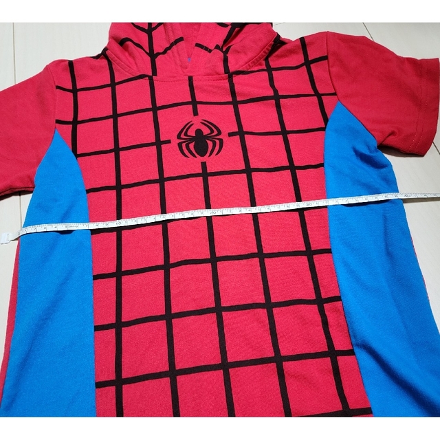 スパイダーマン Tシャツ   140cm キッズ/ベビー/マタニティのキッズ服男の子用(90cm~)(Tシャツ/カットソー)の商品写真