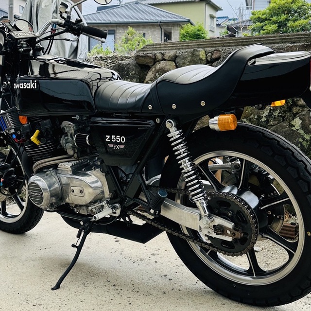 メッキ細巻きコニータイプ 345mm リアサス サスペンションKYB マルゾッキ 自動車/バイクのバイク(パーツ)の商品写真