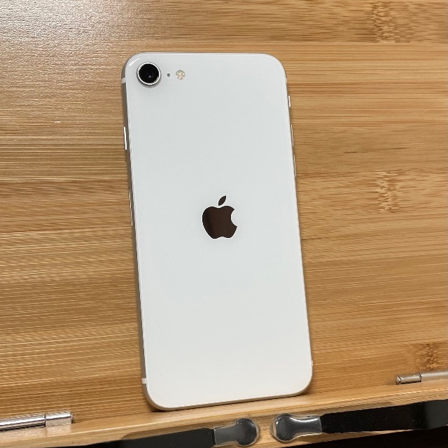 【SIMロック解除済】 iPhone SE 第2世代 White 64GB