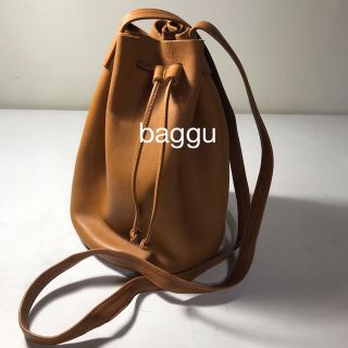 バグゥ(BAGGU)のbagguレザー巾着ショルダーバッグ(ショルダーバッグ)