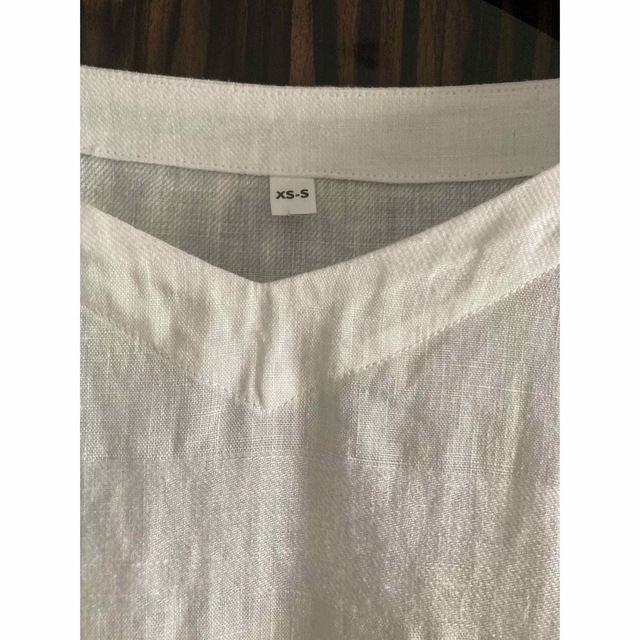 MUJI (無印良品)(ムジルシリョウヒン)の洗いざらしリネン　半袖　カットソー　無印 レディースのトップス(シャツ/ブラウス(半袖/袖なし))の商品写真