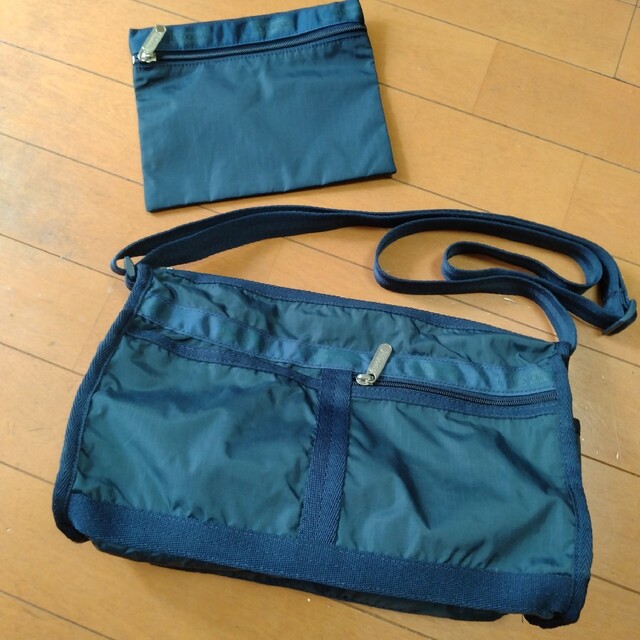 LeSportsac(レスポートサック)のレスポートサック　ショルダーバッグ　サッチェル　ポーチ　ネイビー レディースのバッグ(ショルダーバッグ)の商品写真