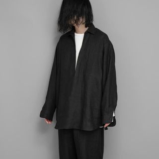 コモリ(COMOLI)のcomoli  カナパプルオーバーシャツ　size 3(シャツ)