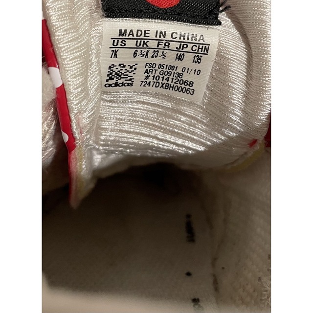 adidas(アディダス)のアディダス×ディズニー　コラボ　スニーカー　14.0 キッズ/ベビー/マタニティのベビー靴/シューズ(~14cm)(スニーカー)の商品写真