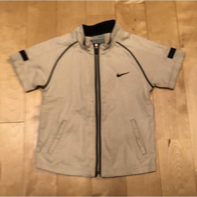 NIKE(ナイキ)の美品☆NIKE ナイキ　子供用　ジャケット　上着　半袖 キッズ/ベビー/マタニティのキッズ服男の子用(90cm~)(ジャケット/上着)の商品写真