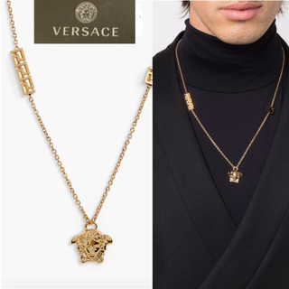 ヴェルサーチ(VERSACE)の新品【VERSACE】 メドゥーサチャーム ネックレス(ネックレス)