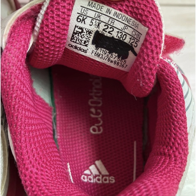 adidas(アディダス)のアディダススニーカー　13cm ベビーシューズ キッズ/ベビー/マタニティのベビー靴/シューズ(~14cm)(スニーカー)の商品写真