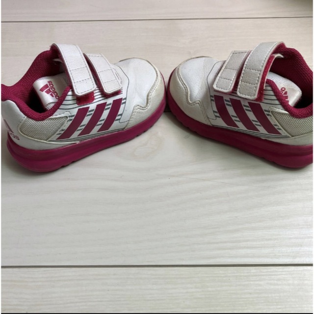 adidas(アディダス)のアディダススニーカー　13cm ベビーシューズ キッズ/ベビー/マタニティのベビー靴/シューズ(~14cm)(スニーカー)の商品写真