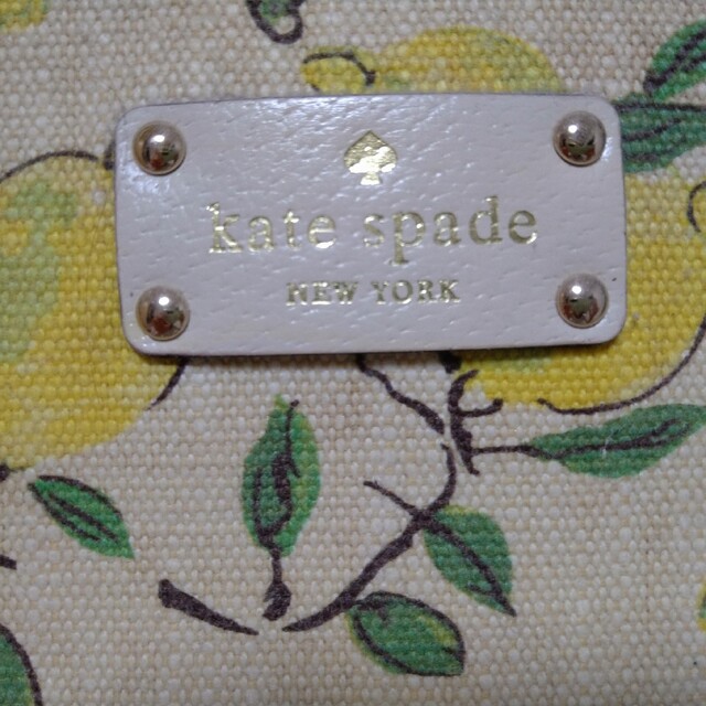 kate spade new york(ケイトスペードニューヨーク)のケイトスペード　レモン柄ショルダーバッグ レディースのバッグ(ショルダーバッグ)の商品写真