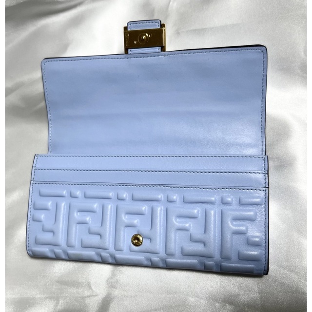 FENDI(フェンディ)のフェンディ　バゲット コンチネンタル財布　 ライトブルー メンズのファッション小物(長財布)の商品写真