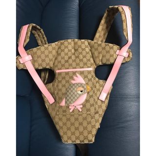 グッチ(Gucci)のなちきさま専用グッチベビー抱っこ紐とコーチトレンチコート(抱っこひも/おんぶひも)