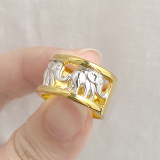 グリモワール(Grimoire)のいつか購入したか記憶ない　ゴールド　象　シルバー　刻印　指輪　リング(リング(指輪))