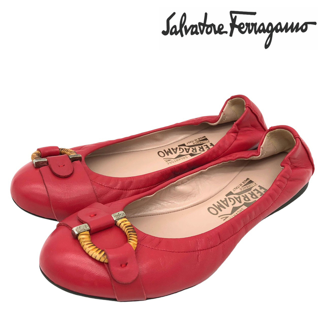 Salvatore Ferragamo(サルヴァトーレフェラガモ)の〈美品〉Ferragamo フェラガモ【22.5】ガンチーニ フラットシューズ レディースの靴/シューズ(バレエシューズ)の商品写真