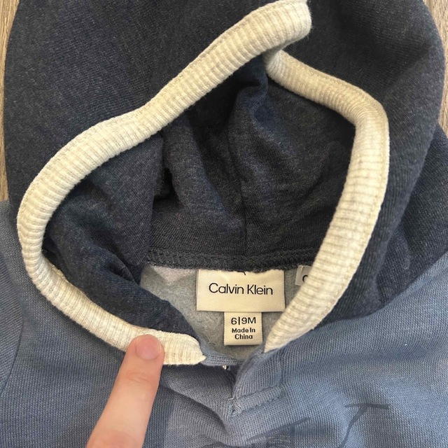 Calvin Klein(カルバンクライン)の【新品未使用】calvin klein ロンパース　6-9M キッズ/ベビー/マタニティのベビー服(~85cm)(ロンパース)の商品写真