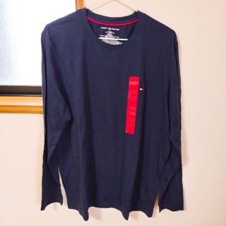 トミーヒルフィガー(TOMMY HILFIGER)の新品　タグ付　ロンT 　トミーヒルフィガー(Tシャツ/カットソー(七分/長袖))