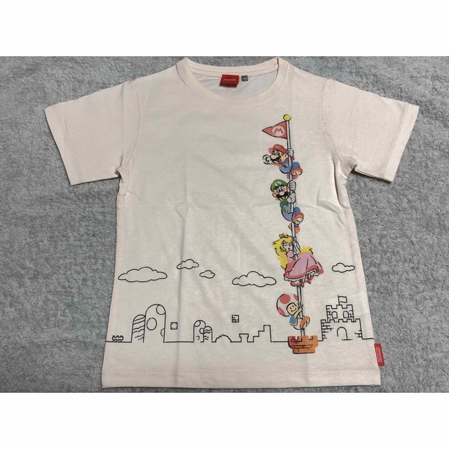 任天堂(ニンテンドウ)の【匿名配送】スーパーマリオ・キッズTシャツ（Size 130） キッズ/ベビー/マタニティのキッズ服男の子用(90cm~)(Tシャツ/カットソー)の商品写真