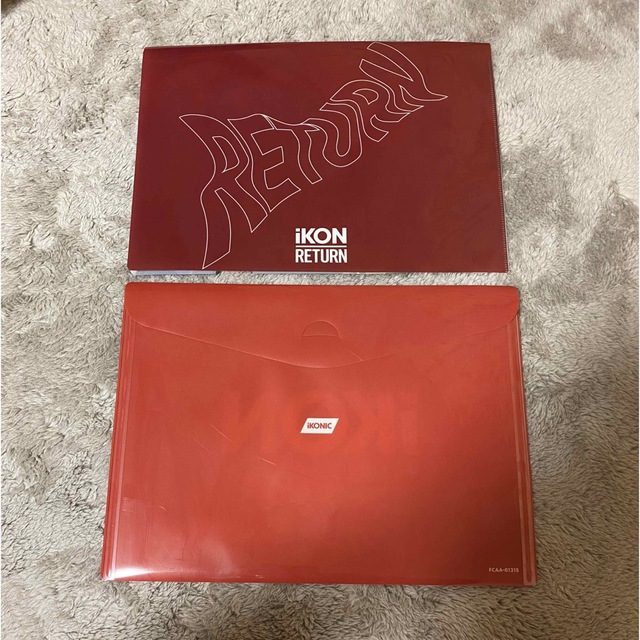 iKON(アイコン)のiKON クリアファイル エンタメ/ホビーのタレントグッズ(アイドルグッズ)の商品写真