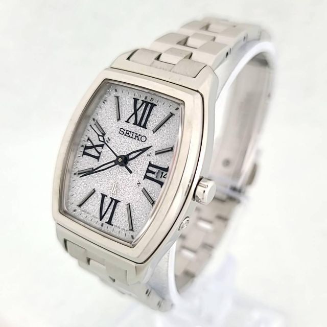 ポイント5倍 ☆【美品稼働品】Seiko ルキア ホワイト文字盤 ローマ