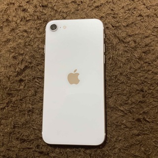 アイフォーン(iPhone)のバッテリー100% iPhoneSE2 64GB ホワイト　Apple(スマートフォン本体)