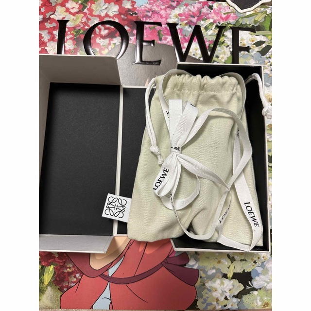 LOEWE(ロエベ)の超レア 新品★LOEWE ジブリ ススワタリ チャーム 千と千尋の神隠し ロエベ レディースのアクセサリー(チャーム)の商品写真