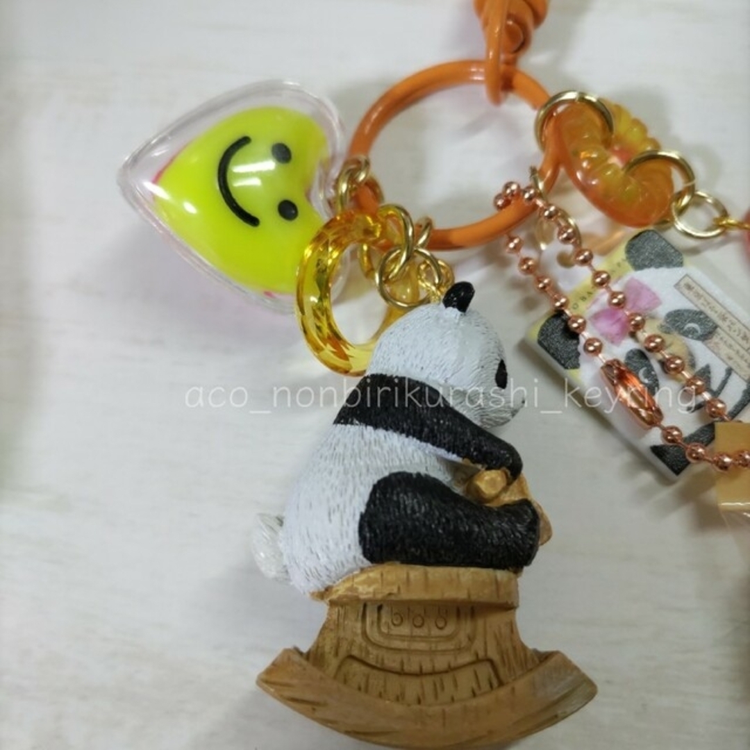 新作入荷SALE じゃらじゃらキーホルダー パンダの通販 by きむじょん's ...