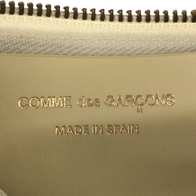COMME des GARCONS(コムデギャルソン)の【美品】  COMME des GARCONS / コムデギャルソン | レザー L字ジップ アルファベット 型押し コインケース ミニウォレット 箱付き | オフホワイト | レディース レディースのファッション小物(財布)の商品写真