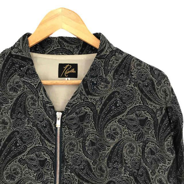 【美品】 Needles / ニードルス | S.C. Sir Coat - Poly/Cu Paisley Jacquard 総柄 総刺繍  ペイズリー ジャガード ノーカラー ジップ ブルゾン ジャケット | S | CHARCOAL/NAVY | メンズ