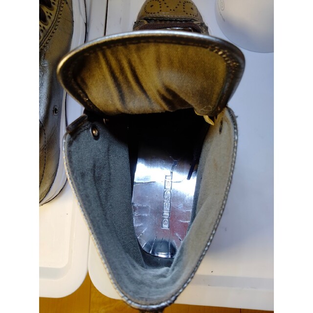 DIESEL(ディーゼル)のディーゼル ハイカットスニーカー シルバー メンズの靴/シューズ(スニーカー)の商品写真
