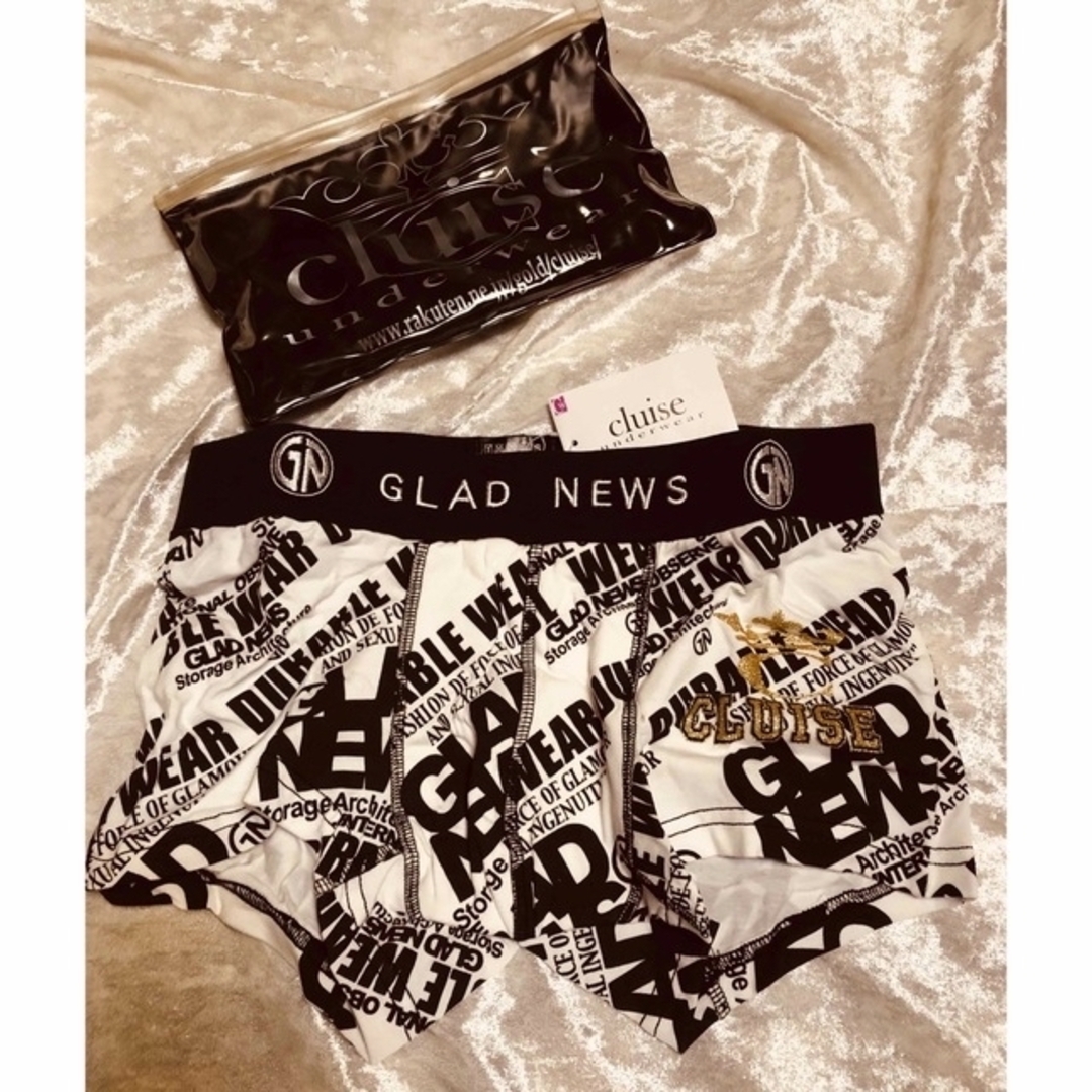 GLAD NEWS(グラッドニュース)の【新品】GLAD NEWS 総柄ボクサーパンツ 白×黒 メンズのアンダーウェア(ボクサーパンツ)の商品写真