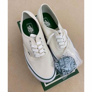 ヴァンズ(VANS)のVANS × Museum of Peace & Quiet 新品未使用(スニーカー)