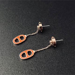 エルメス(Hermes)の【美品】エルメス　ピアス　シェーヌダンクル　オレンジ　チェーン　スイング(ピアス)