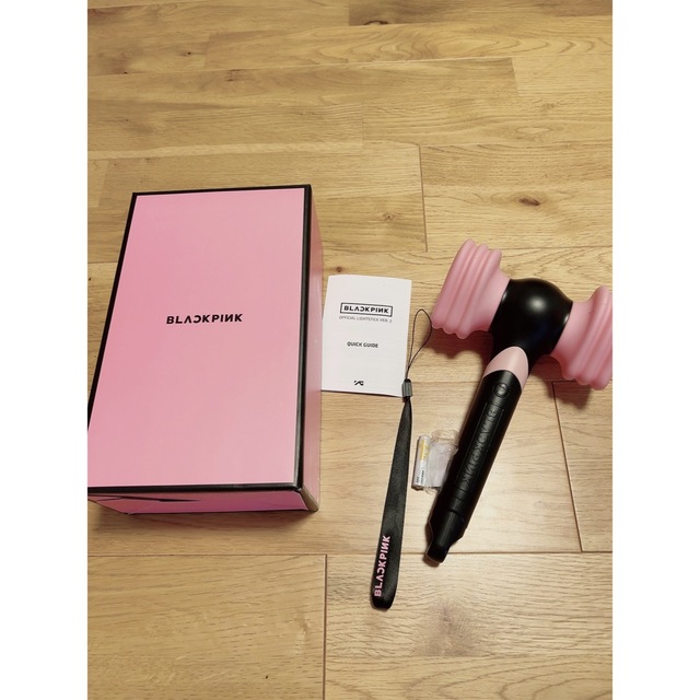 BLACKPINK ペンライトOFFICAL LIGHT STICK ver.2 エンタメ/ホビーの声優グッズ(ペンライト)の商品写真