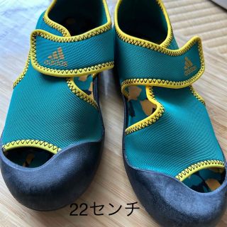 アディダス(adidas)のadidas サンダル　22センチ(サンダル)