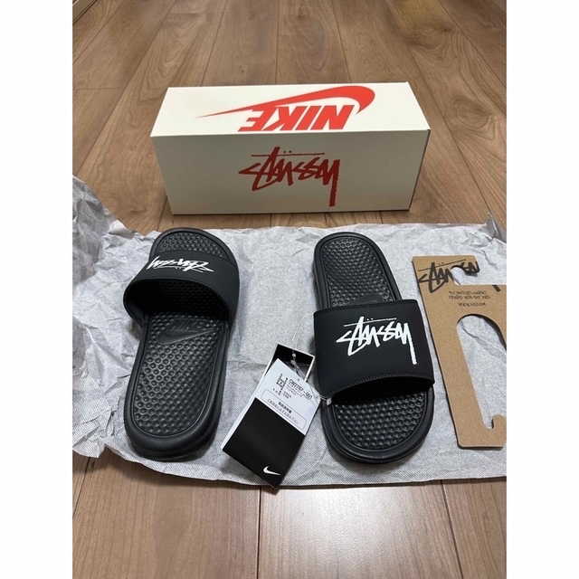 STUSSY(ステューシー)のSTUSSY & NIKE BENASSI SLIDE BLACK & SAIL メンズの靴/シューズ(サンダル)の商品写真