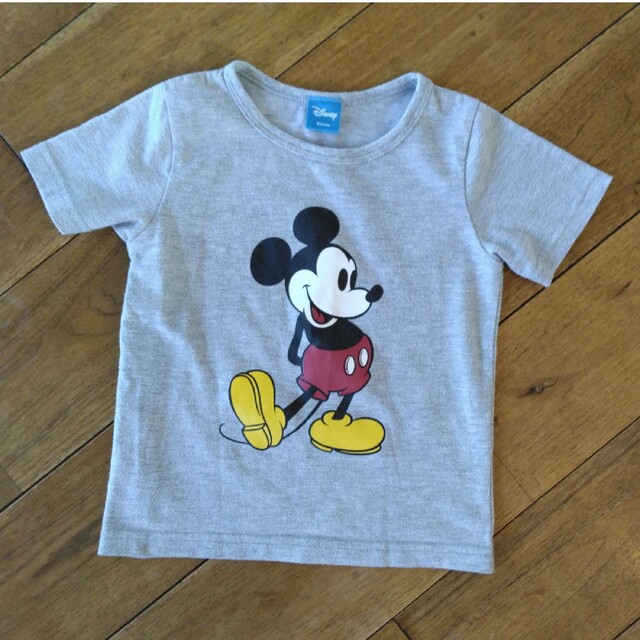 Disney(ディズニー)のミッキー Tシャツ 100cm キッズ/ベビー/マタニティのキッズ服男の子用(90cm~)(Tシャツ/カットソー)の商品写真